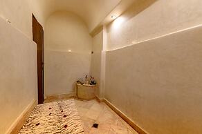 Riad Amina