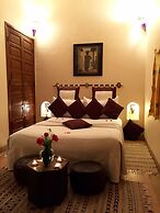 Riad Amina