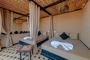 Riad Amina