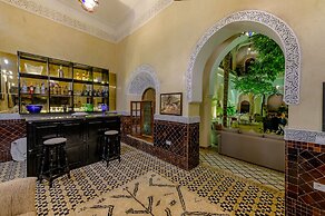 Riad Amina