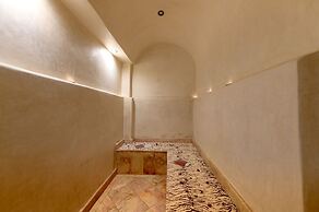 Riad Amina