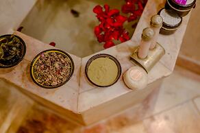 Riad Amina