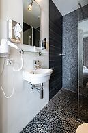 Acostar Hotel