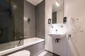 Acostar Hotel