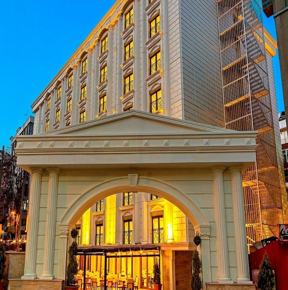Lausos Palace Hotel
