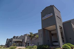 Howard Johnson by Wyndham Funes