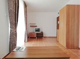 Apart-hotel Efir