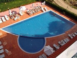 Apart-hotel Happy