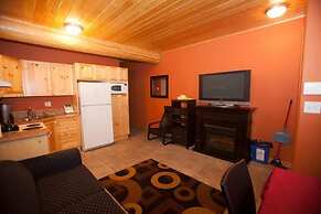Silver Bullet Inn by Apex Accommodations