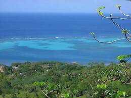 Roatan Bed & Breakfast Apartments