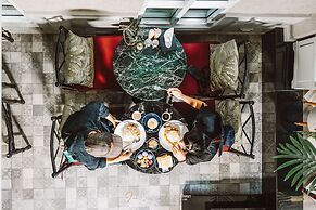 Club Tree Hotel