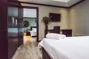 Club Tree Hotel