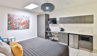 Indulge Apartments CBD