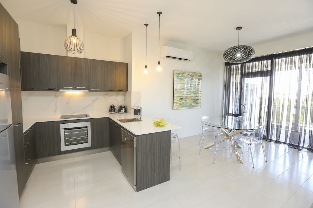 Indulge Apartments CBD