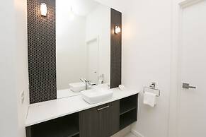 Indulge Apartments CBD