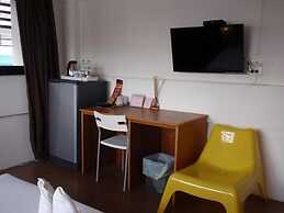 I Room Hotel