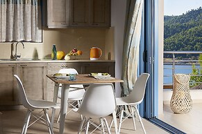 Xenia Residence & Suites