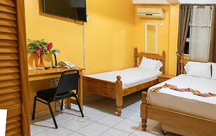 La Flamboyant Hotel