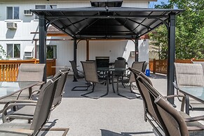 Cedar Motel