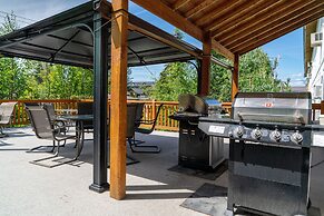 Cedar Motel
