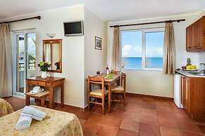 Panos Beach Hotel