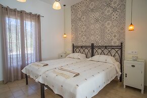 Cyclades Studios - Paros