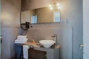 Aethra Boutique Rooms