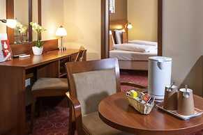 Patak Park Hotel