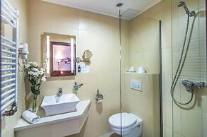Patak Park Hotel