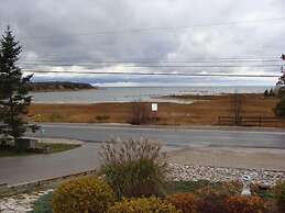 Windspire Inn