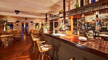Mariners Hotel