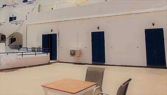 Madares Hotel