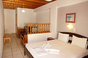 Madares Hotel