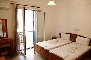 Madares Hotel