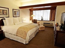 J&A Classic Hotel