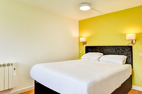 The Hotel Rafiya, Redditch