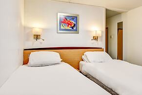 The Hotel Rafiya, Redditch
