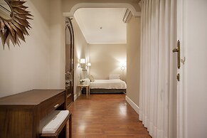 Hi Valencia Boutique