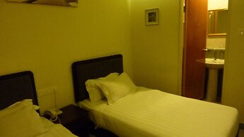 DM Hotel