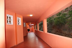Rival Hotel