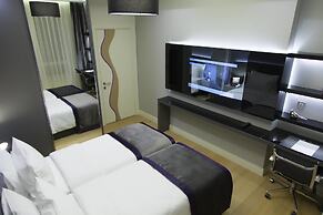 The Leos Residence