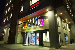 The Leos Residence