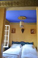 Hotel Sahara
