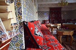 Hotel Sahara