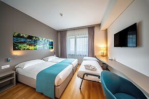 Aquatis Hotel