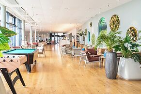 Aquatis Hotel