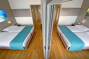 Aquatis Hotel