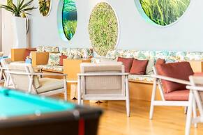 Aquatis Hotel