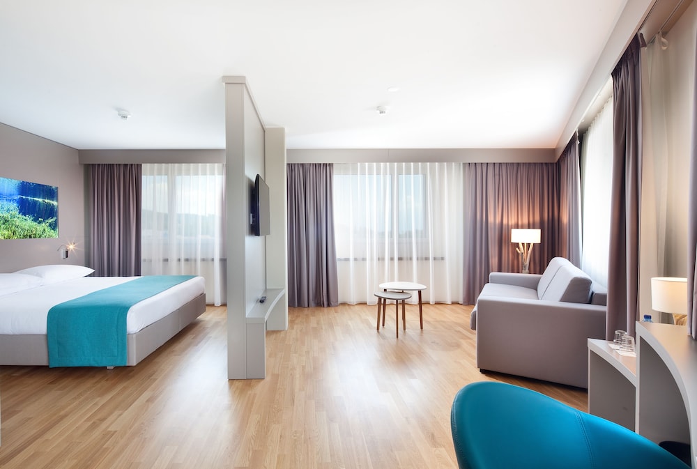 Aquatis Hotel