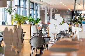 Aquatis Hotel